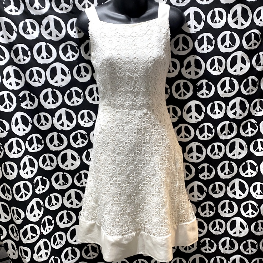 SILK LUCA LUCA CREAM SLEEVELESS FLORAL EMBROIDERED DRESS SILK LINING SZ 42/M